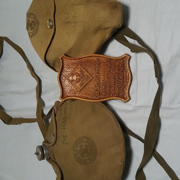 Vintage Boy Scout mess kit, canteen and  cub scout promise plaque. - Picture 1 of 4